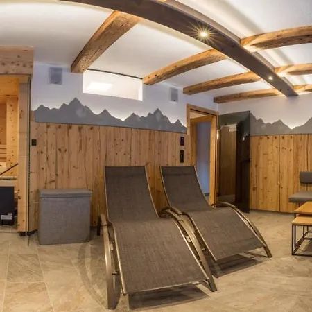 Fasserhaeusl -Private Luxury Chalet Mit Hot Tub & Sauna * 유던스