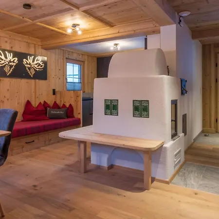 샬레 Fasserhaeusl -Private Luxury Chalet Mit Hot Tub & Sauna 유던스