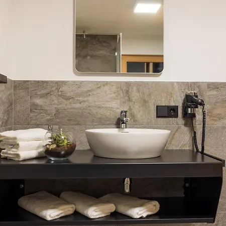 Luxus Fasserhäusl Im Zillertal - Sauna ,hot Tub, Kamin&alpenblick Für Bis Zu 10 Personen *