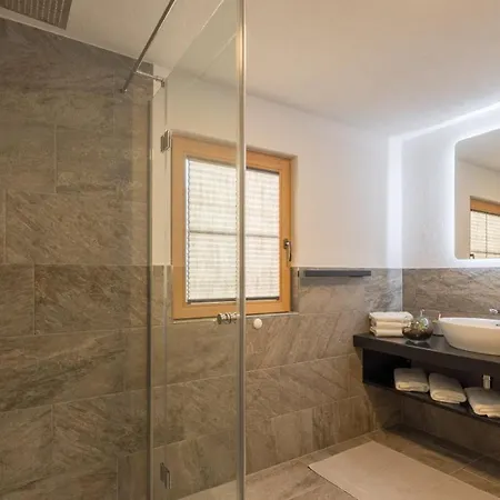Fasserhaeusl Im Zillertal - Sauna ,hot Tub, Kamin, Ideal Fuer Familien *