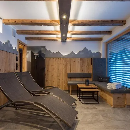 Fasserhaeusl Im Zillertal - Sauna ,hot Tub, Kamin, Ideal Fuer Familien * Uderns