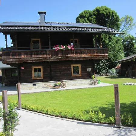 Fasserhaeusl Im Zillertal - Sauna ,hot Tub, Kamin, Ideal Fuer Familien Chalet Uderns