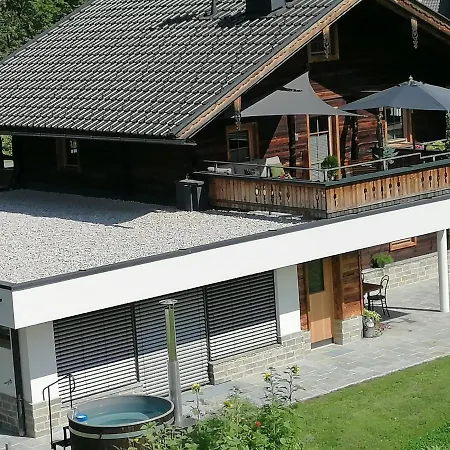 Chalet Luxus Fasserhäusl Im Zillertal - Sauna ,hot Tub, Kamin&alpenblick Für Bis Zu 10 Personen Uderns