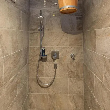 シャレー Fasserhaeusl Im Zillertal - Sauna ,hot Tub, Kamin, Ideal Fuer Familien